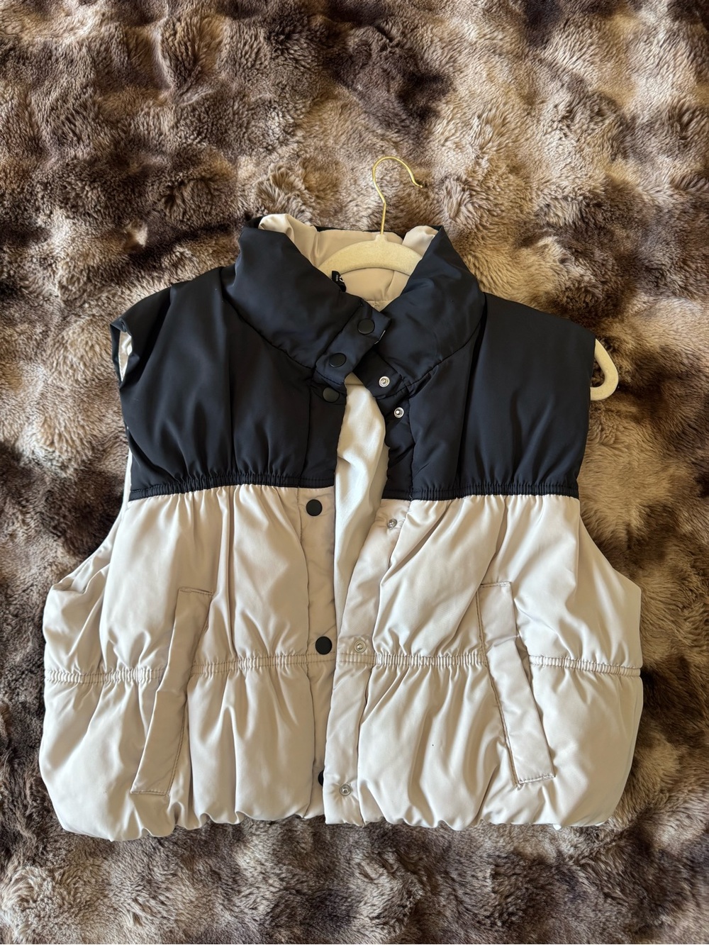 Kids Two-Tone Puffer Vest - Black & Cream
